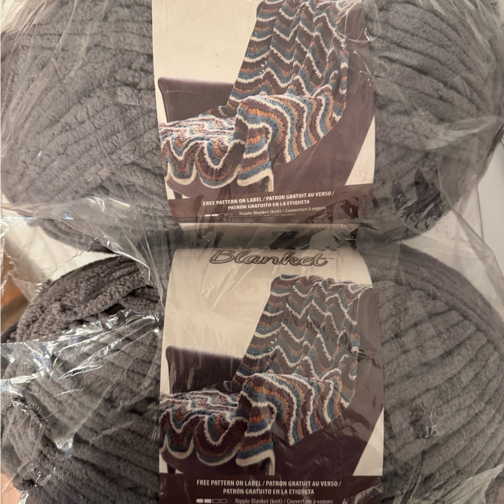 Bernat Dark Grey NEW Blanket Soft Cozy Crochet Knit Handmade Yarn Bundle - Picture 2 of 4
